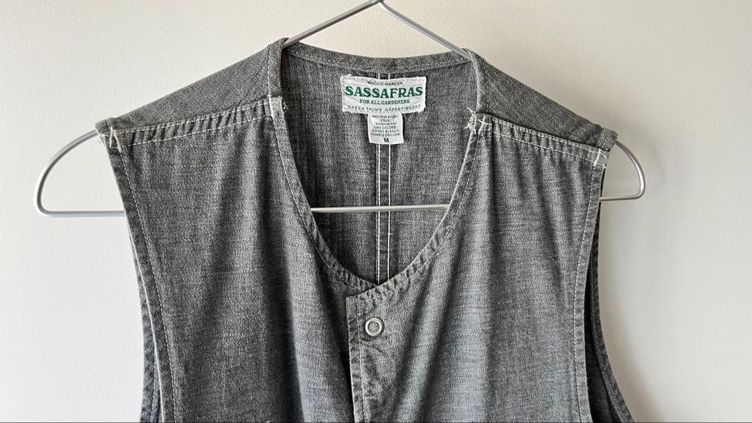 SASSAFRAS Plant Hunter Vest グレー