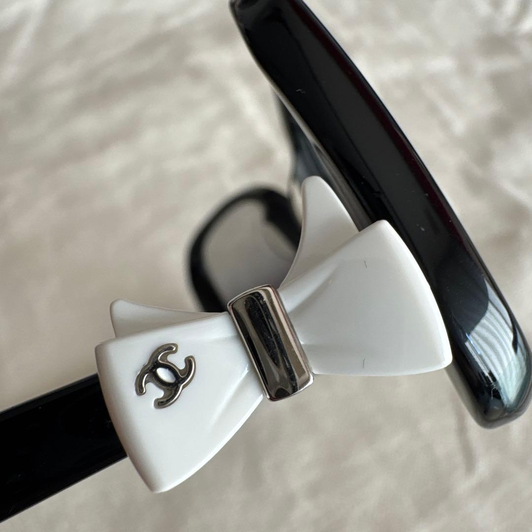 CHANEL リボンサングラス