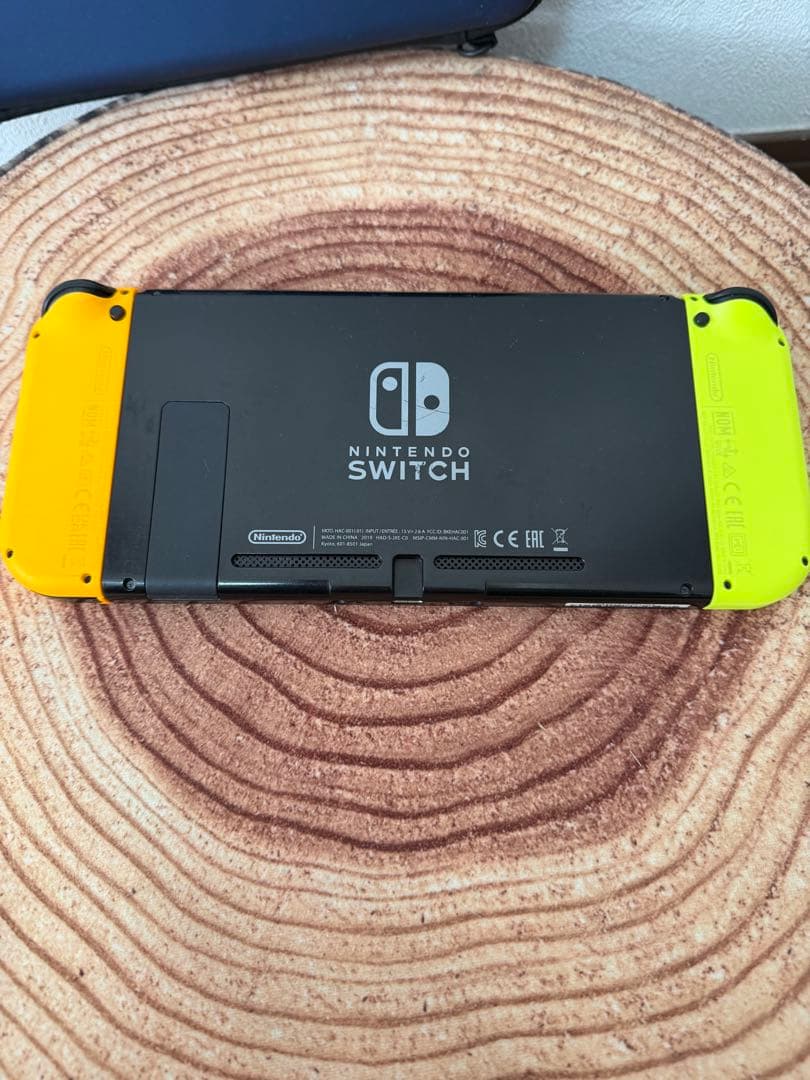 Nintendo Switch ニンテンドースイッチ本体　NYEL/YEL箱無し