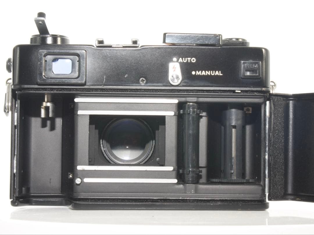 整備品　Minolta Hi-Matic E blackレンジファインダーカメラ