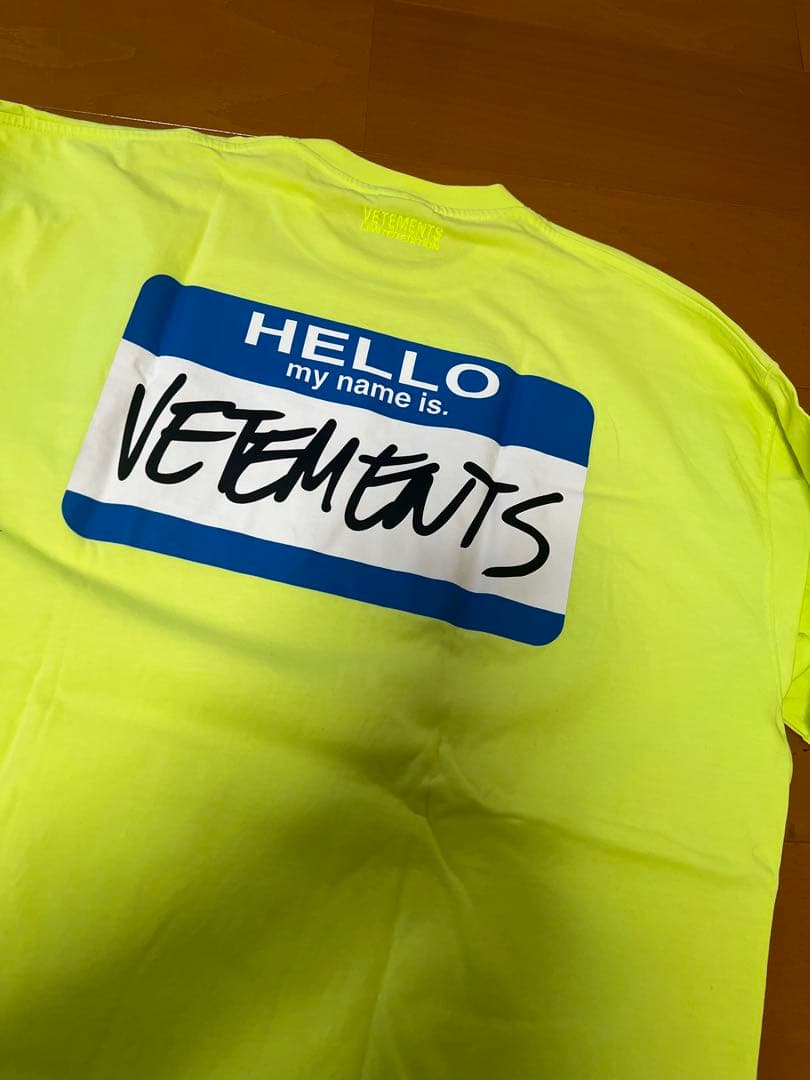 VETEMENTS 蛍光イエロー Tシャツ ユニセックス