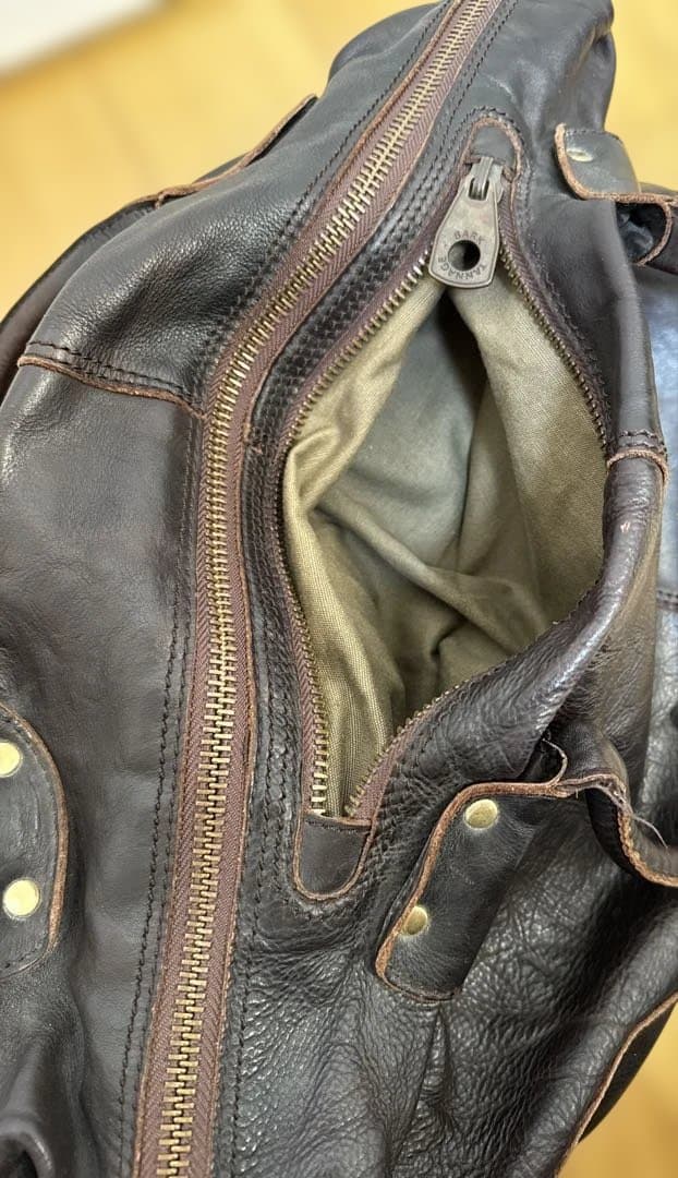 BARK TANNAGE レザーボストンバッグ