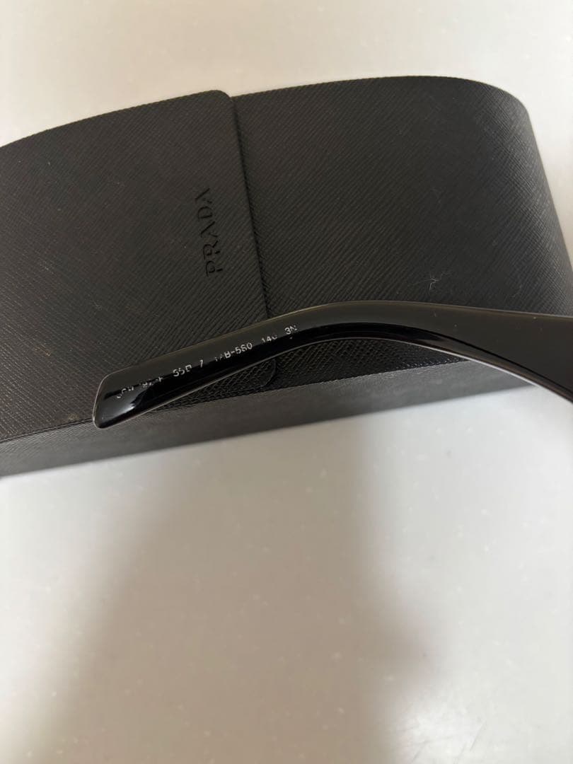 値下げ　PRADA ブラック サングラス ミラノモデル ケース付き