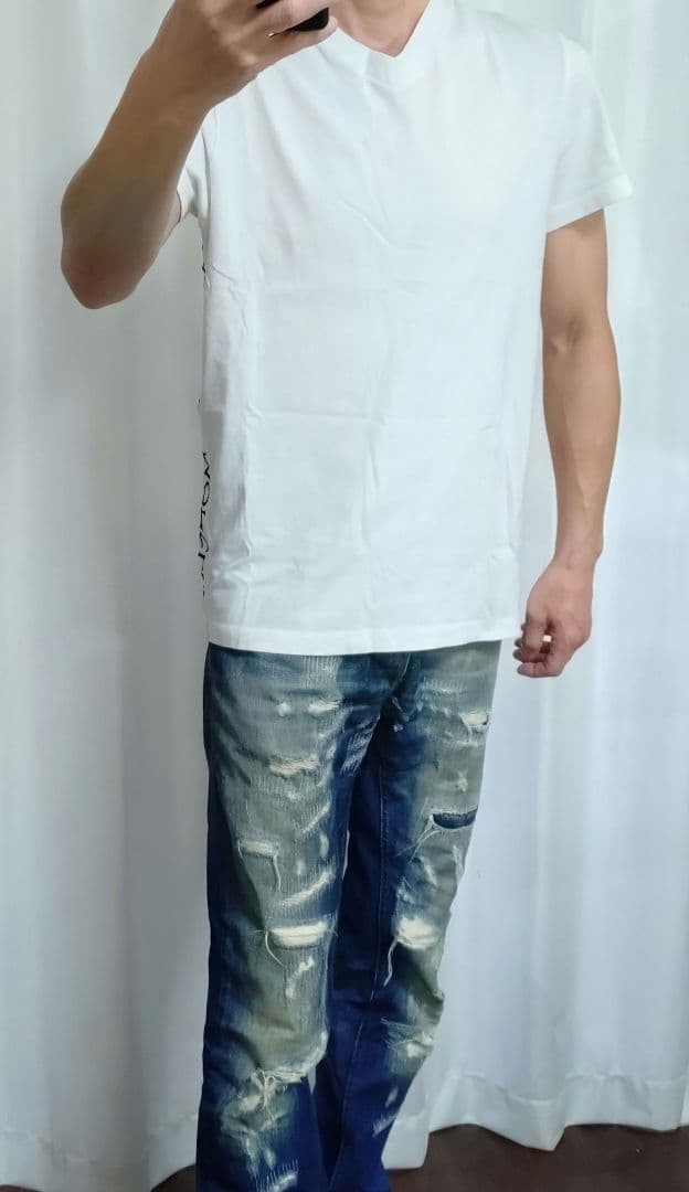 【鑑定済】モンクレール Vネック Tシャツ
