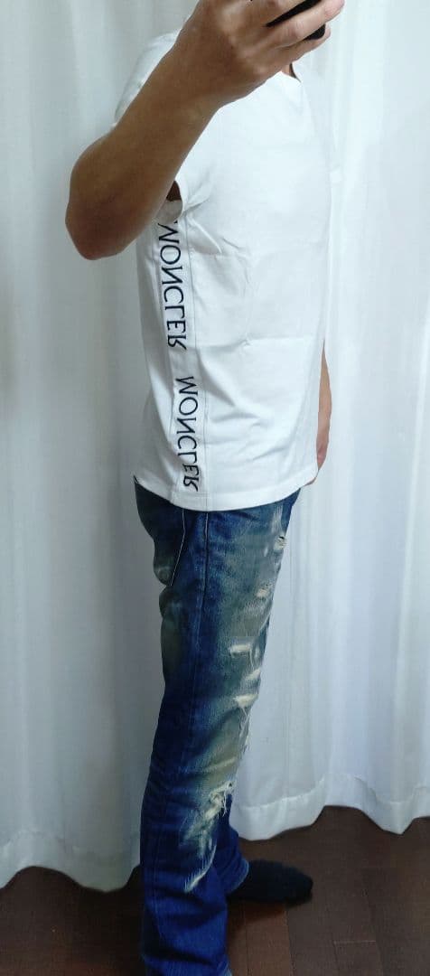 【鑑定済】モンクレール Vネック Tシャツ