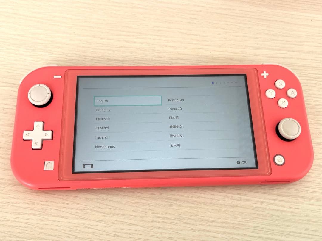 Nintendo Switch Light コーラル 本体
