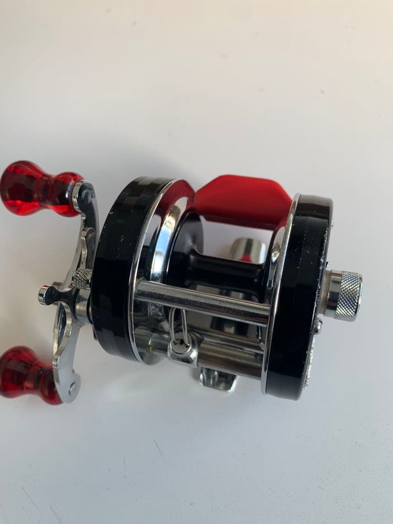 ABU Ambassadeur アブガルシア 5600C 赤ベロ