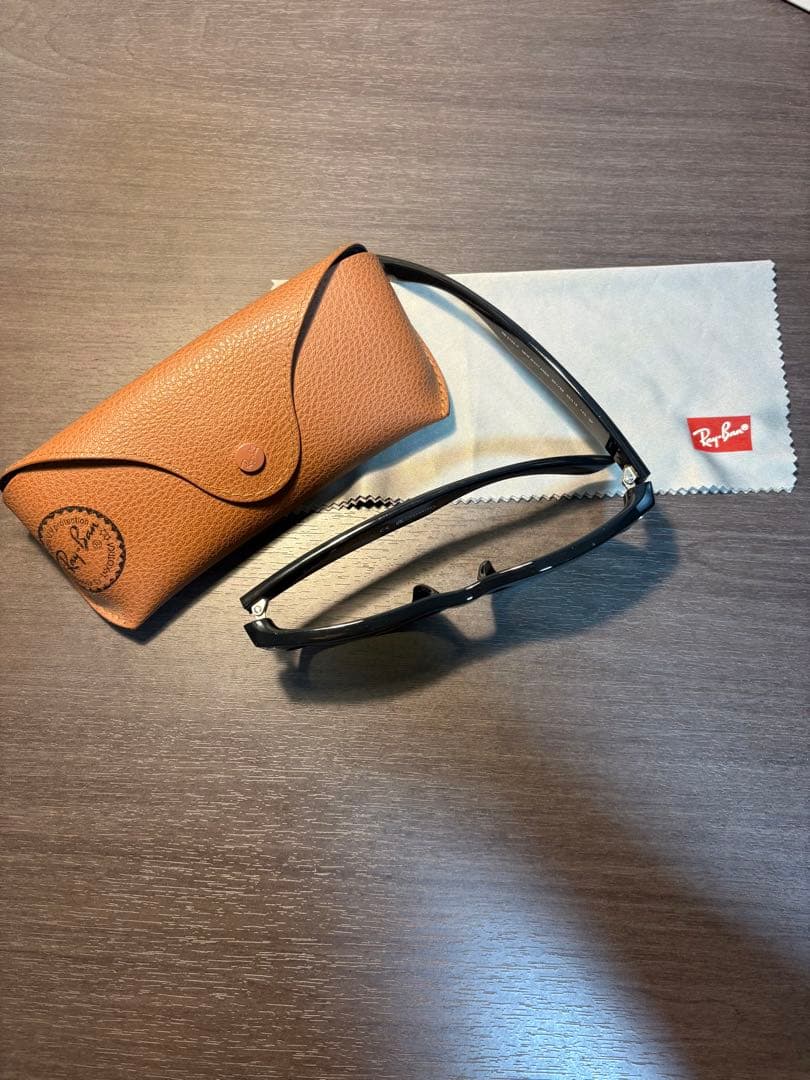 Ray-Ban WAYFARER ケース付　 RB 2132-F