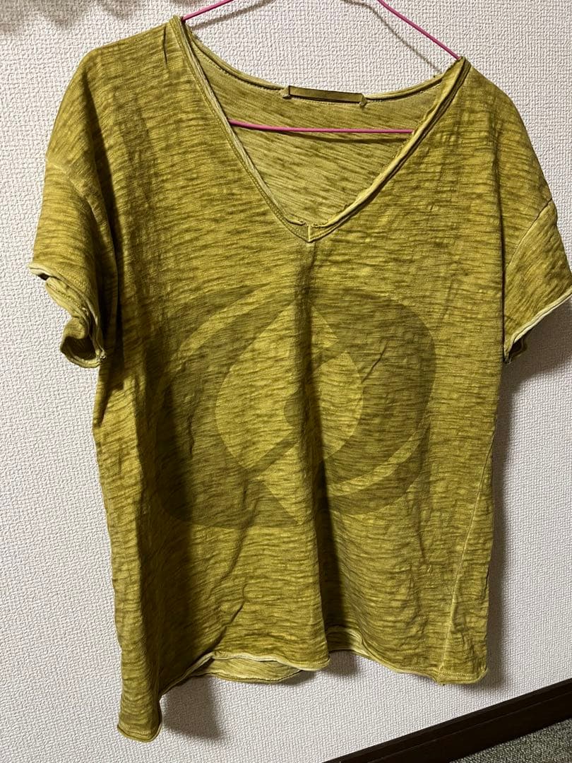 サルセーション Vネック Tシャツ
