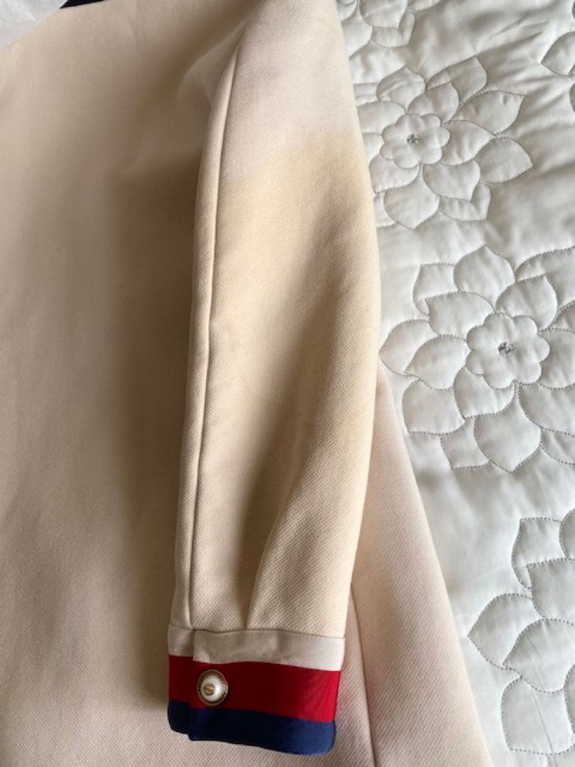 GUCCI(グッチ) 希少 アイボリー　フローラルモチーフ　刺繍　ミディ丈
