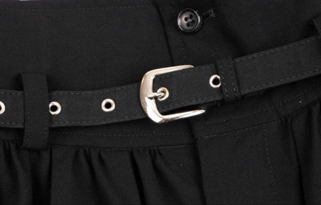や*様 コムデギャルソンCOMME des GARCONS ベルト付きスカート