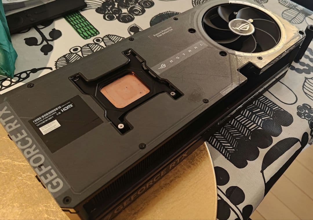 ROG RTX 5090 Astral OC　ヒートシンクのみ