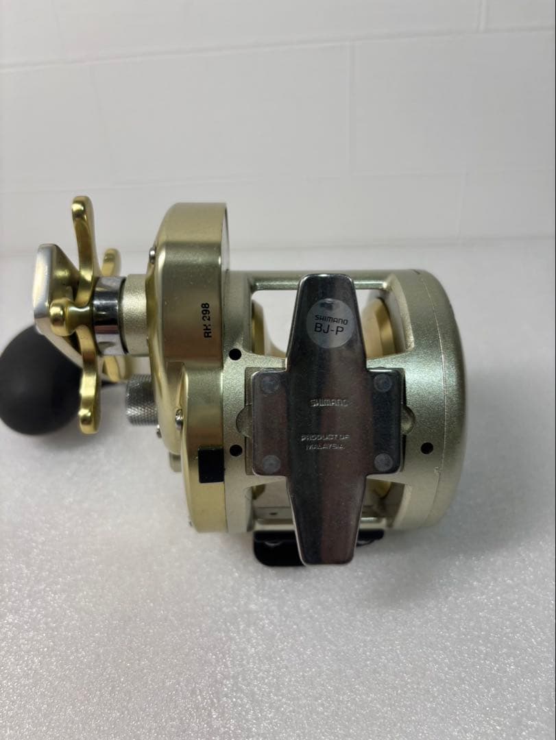 り*ご様 SHIMANO オシアジガー EV 2500