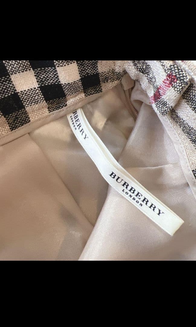 【美品】バーバリーロンドン ノバチェック　フレアスカート Burberry