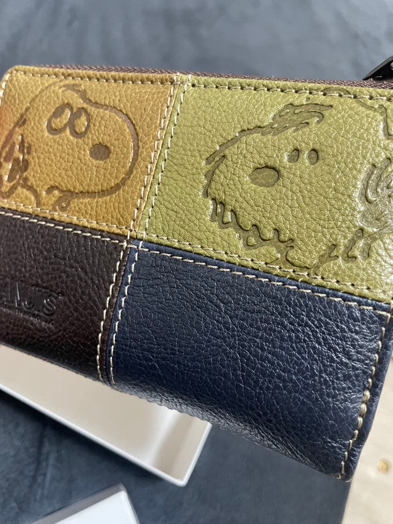 スヌーピー　財布　二つ折り財布