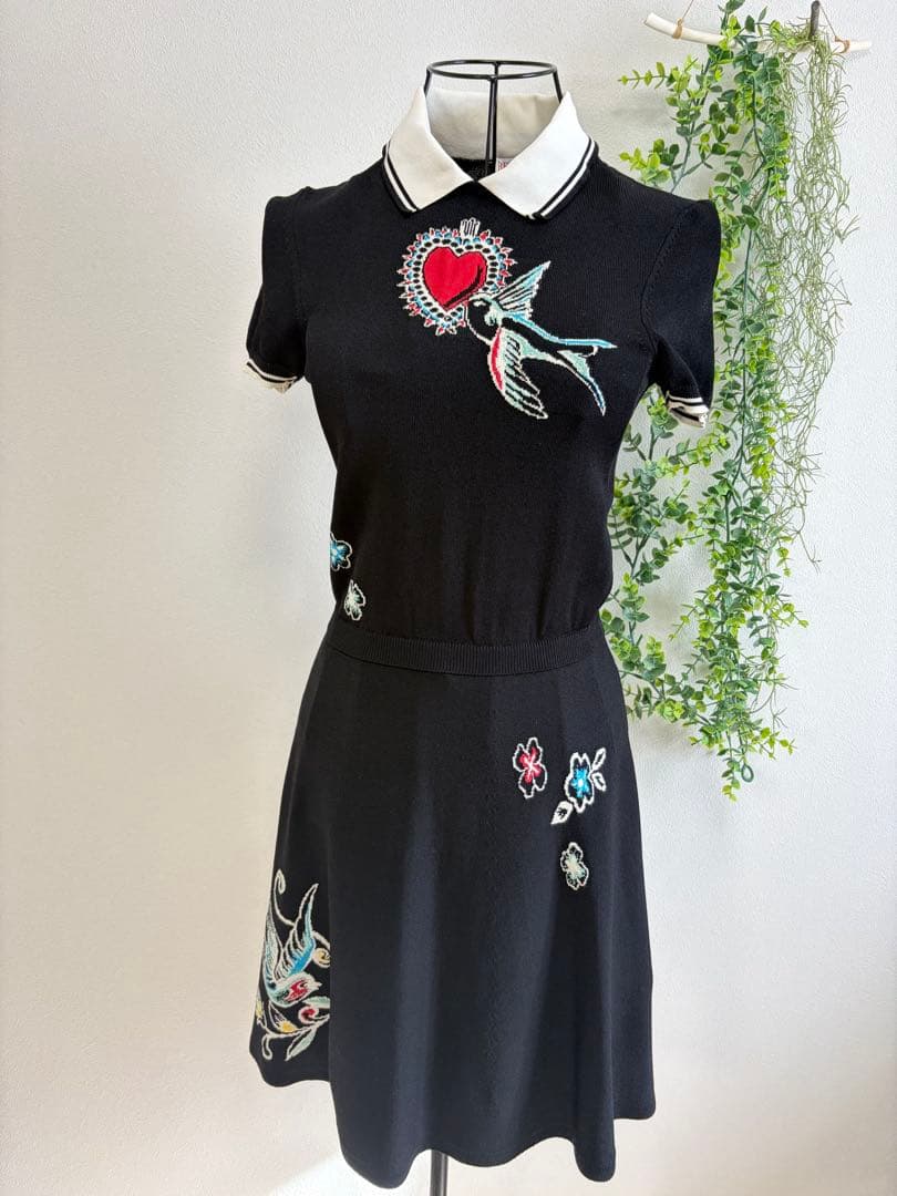 RED VALENTINO ハート刺繍 半袖ニット　ツバメ　刺繍 ワンピース
