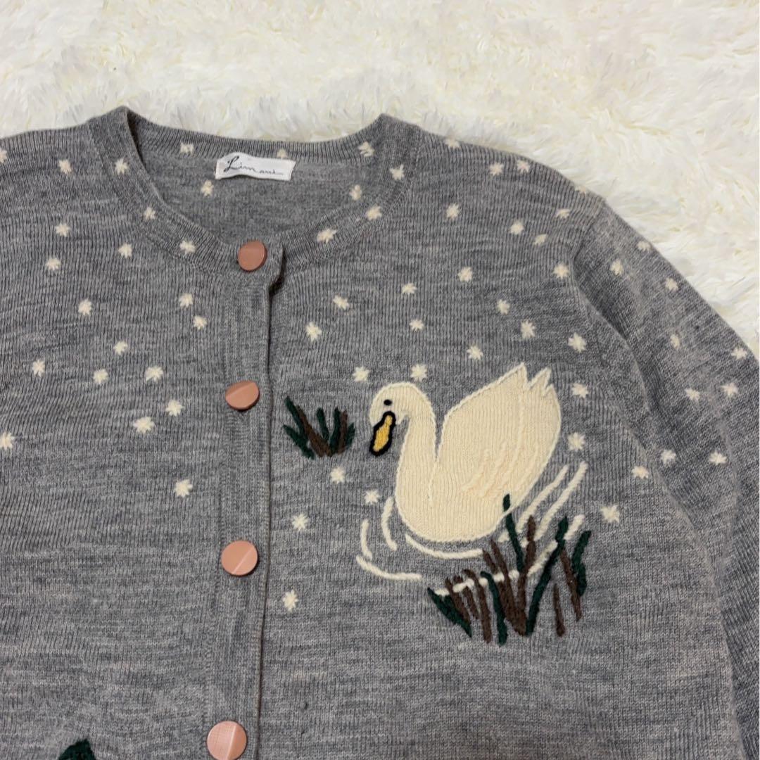 白鳥刺繍が可愛い 北欧風ウールカーディガン 状態良好