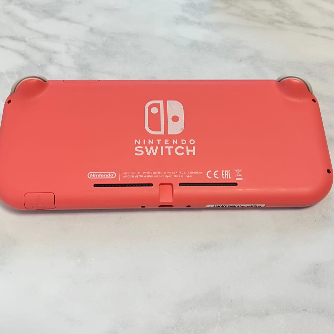【匿名配送】　任天堂　スイッチライト　コーラルピンク　本体　SwitchLite