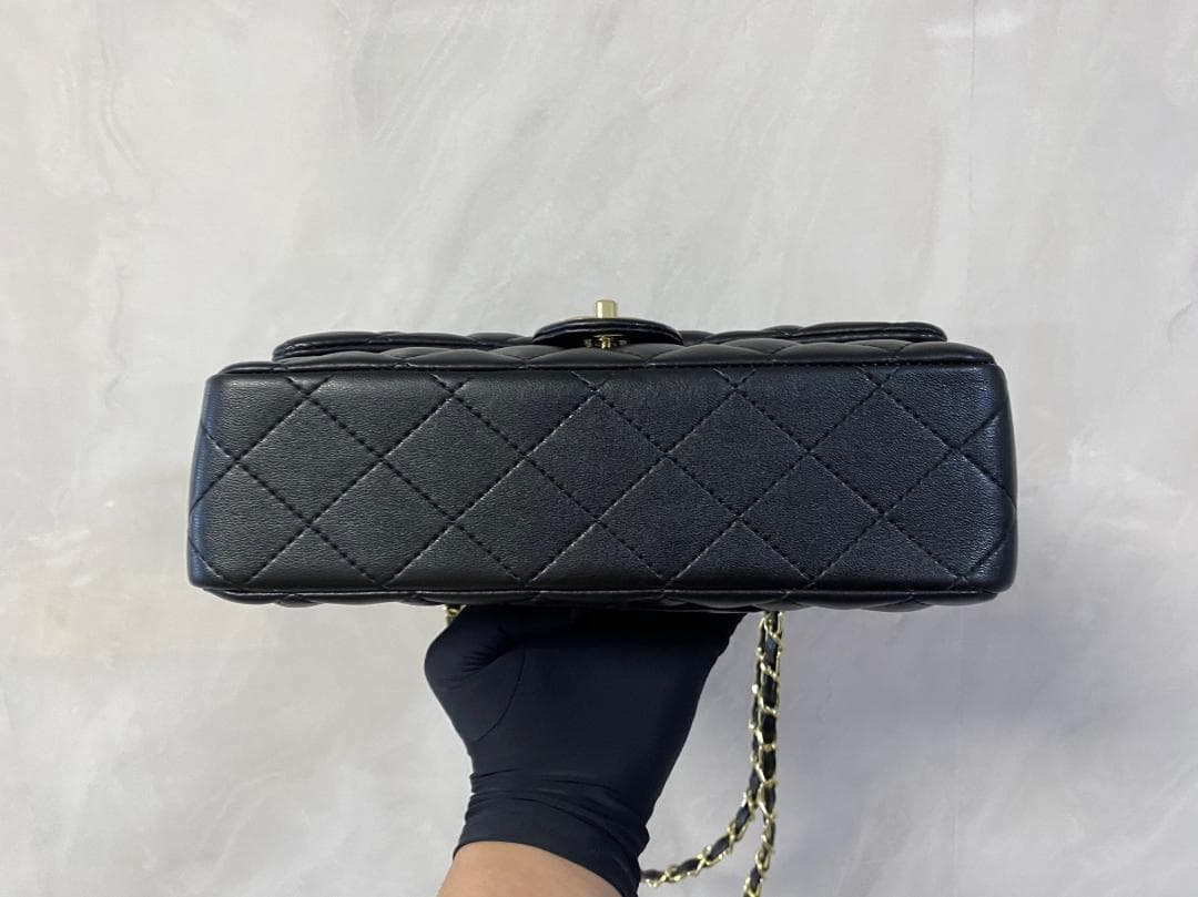 美品✨ 希少 CHANEL✨ レザー ショルダーバッグ ✨ブラック