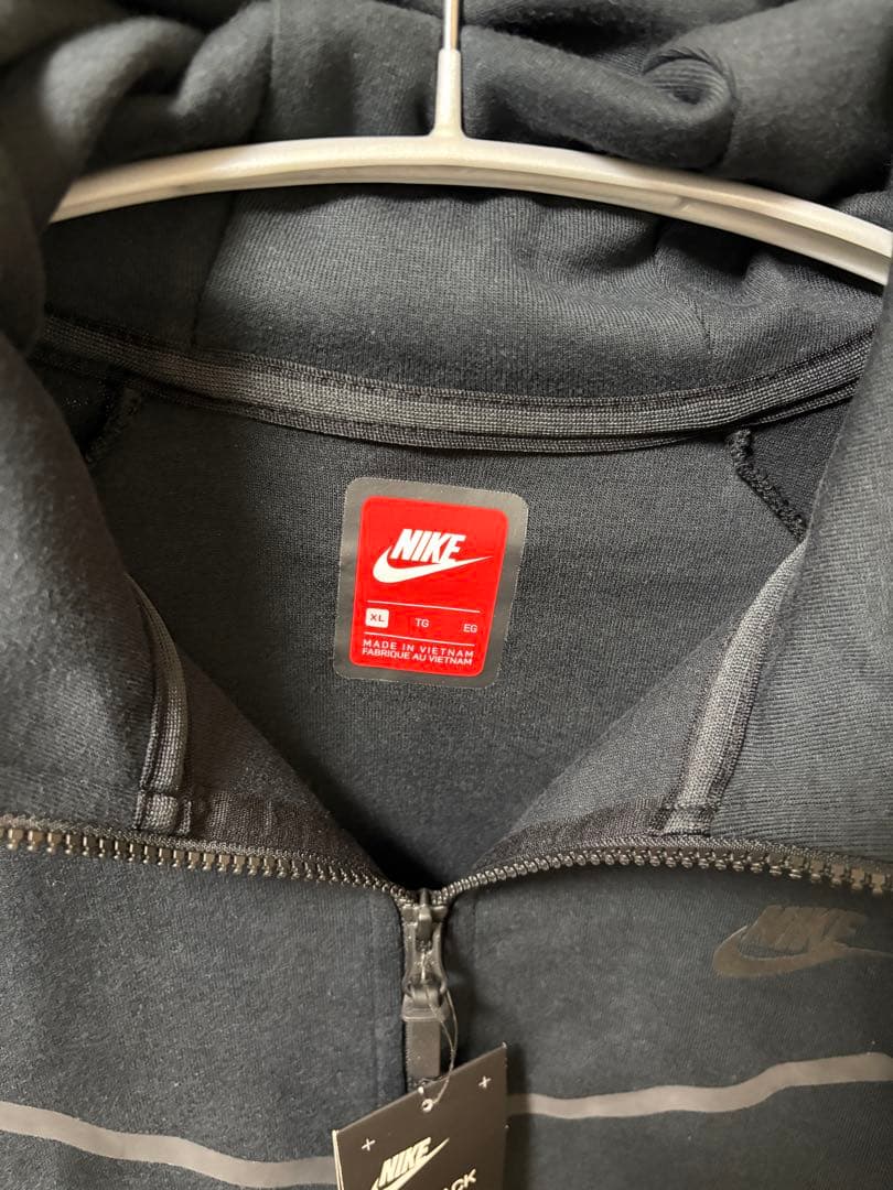 【最終値下げ】NIKEテックフリース　XLサイズ