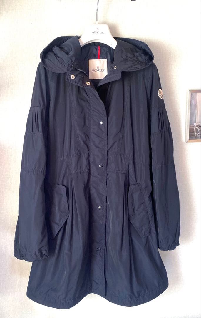 秋物続々入荷♪MONCLER モンクレール TARAWAナイロンコートサイズL