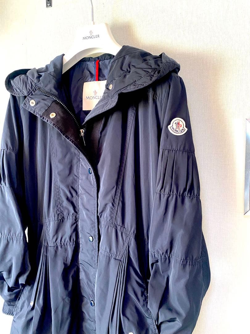 秋物続々入荷♪MONCLER モンクレール TARAWAナイロンコートサイズL