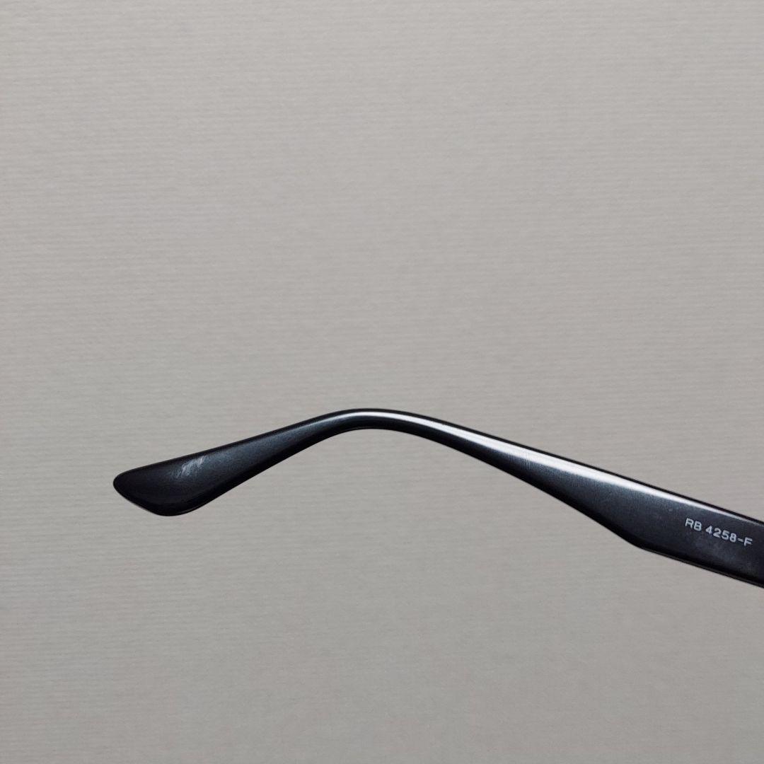 ヒ*ロ様 Ray-Ban　レイバン RB 4258-F 601/80　52□20