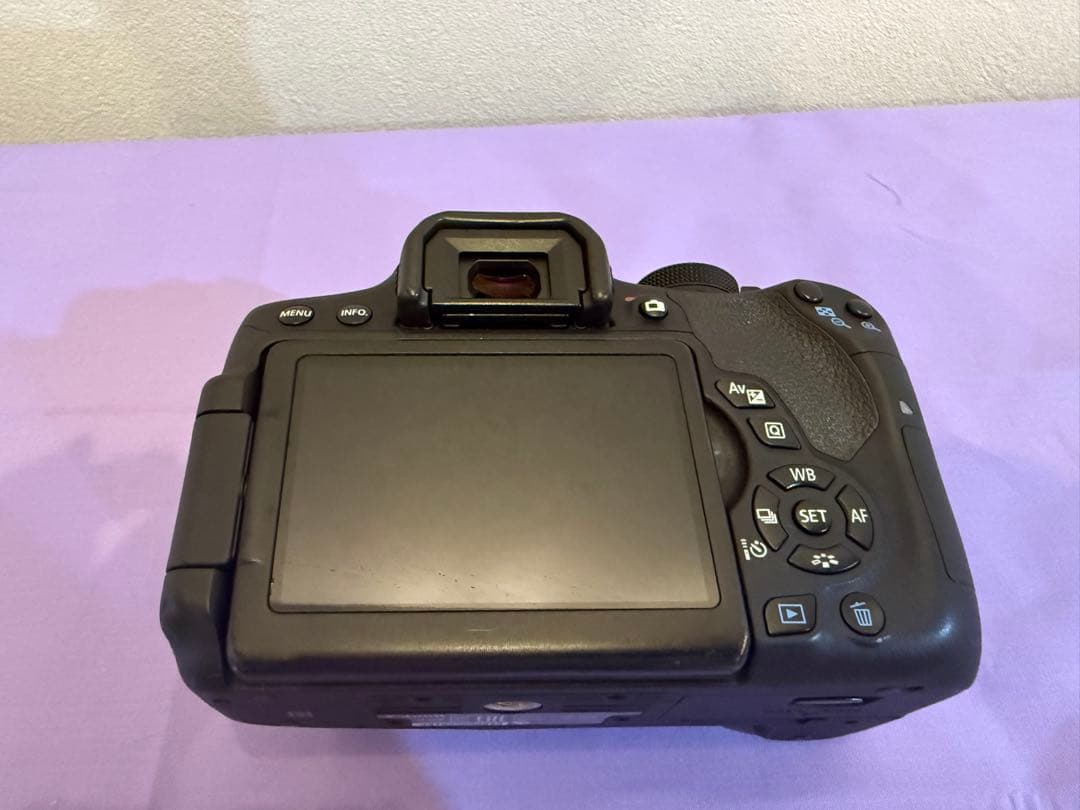 【2/28まで】Canon kiss X8i 本体 レンズ2本付き WiFi接続