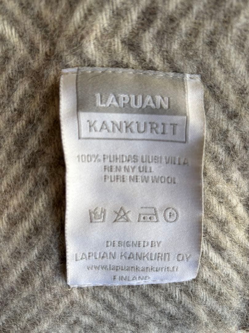 LAPUAN KANKURIT ヘリンボーンストール グレー系