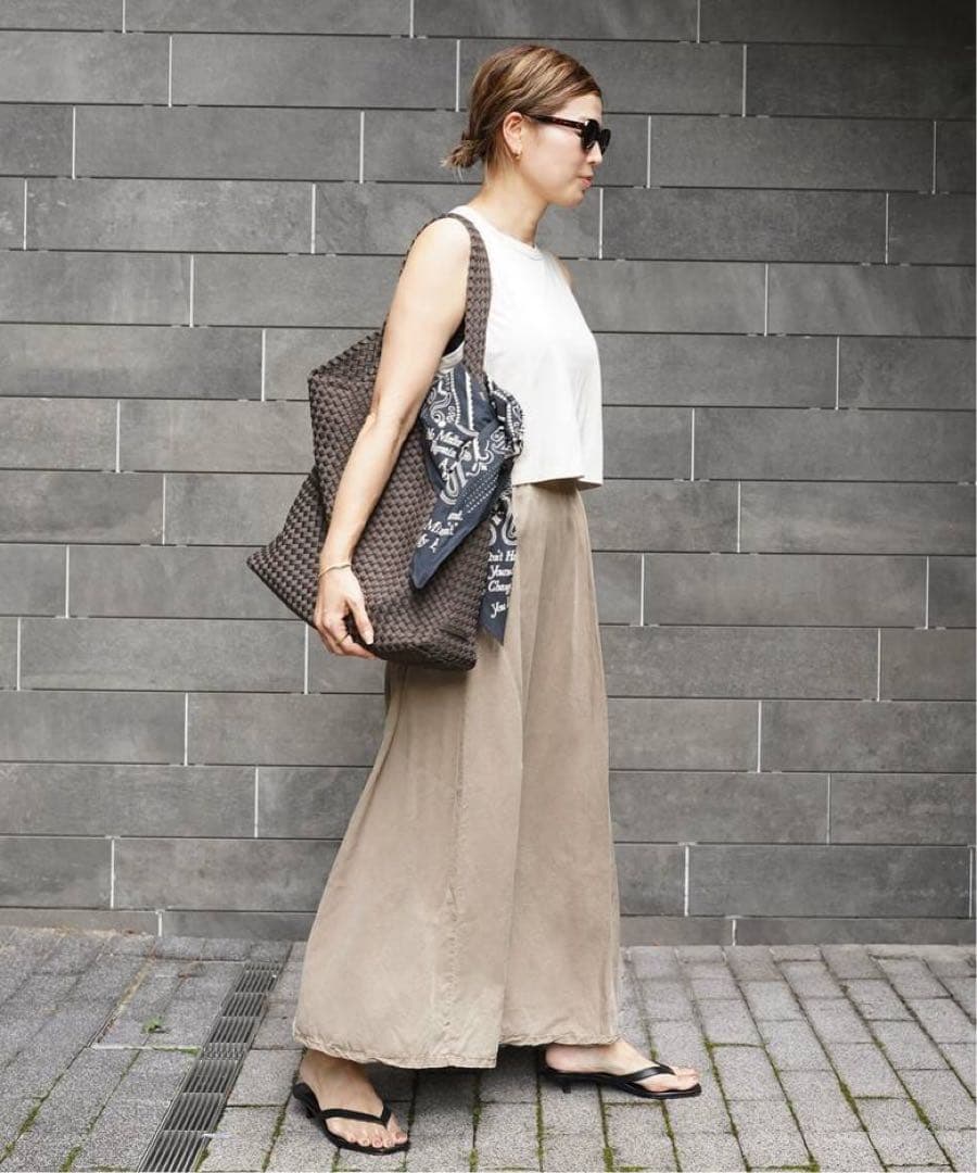 新品タグ付き　ASHER LA/アッシャー エルエー　FLARE SKIRT