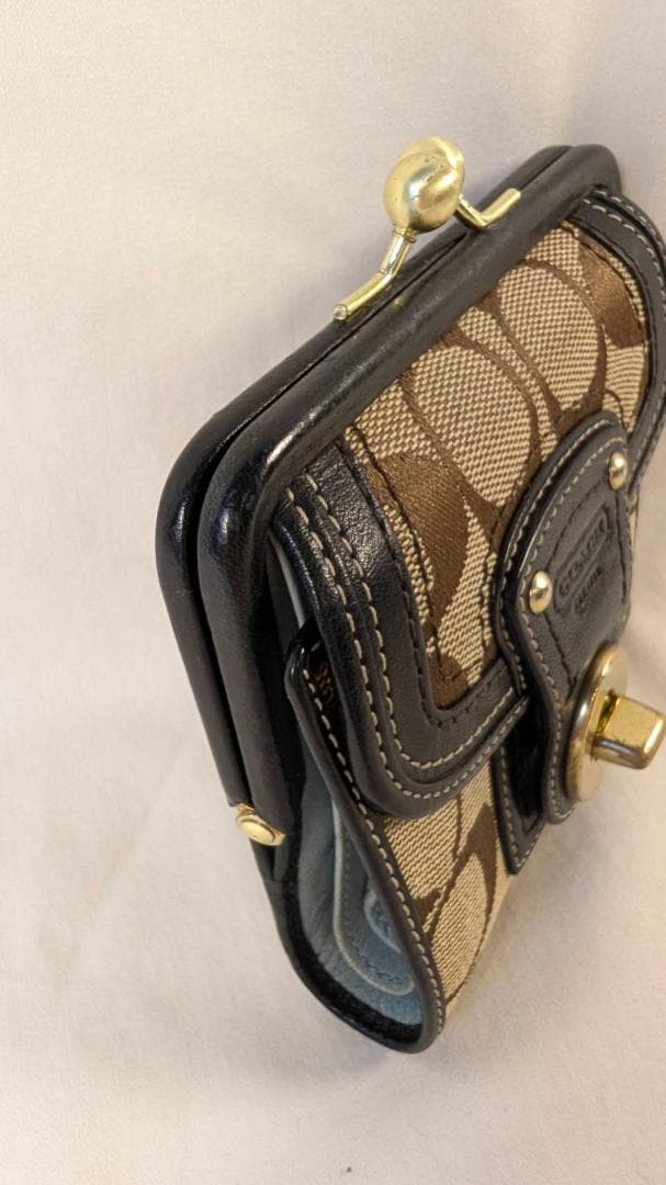COACH シグネチャー 三つ折り財布 がま口（キスロック）ターンロック Y2K
