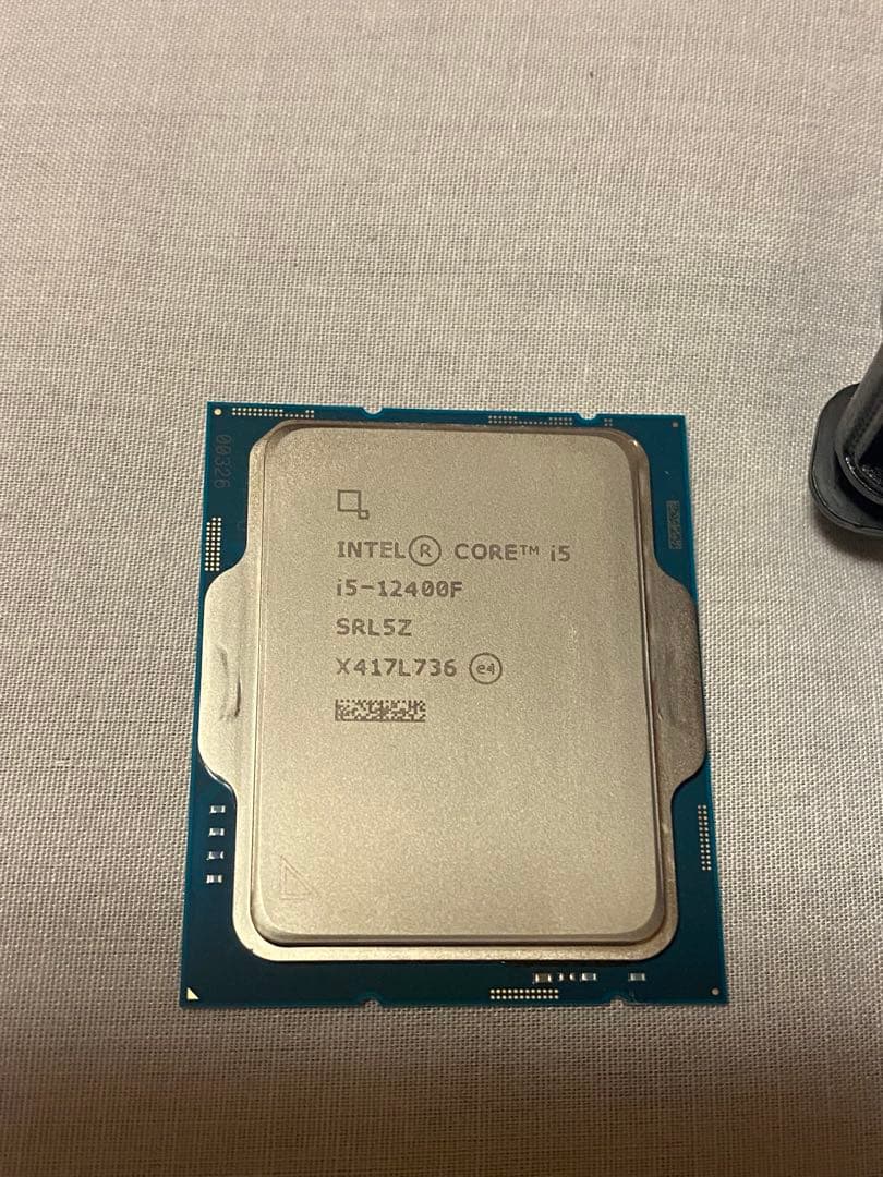 Intel Core i5-12400F + 冷却ファン