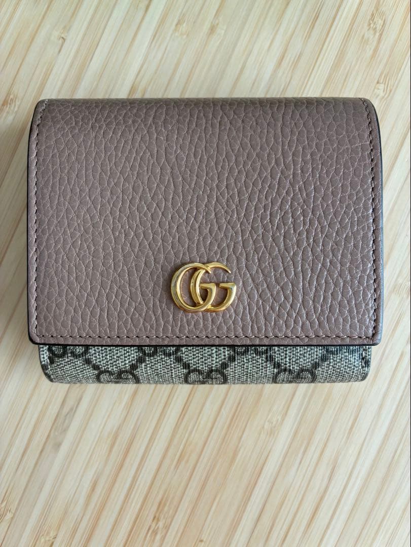 GUCCI 二つ折り財布 ピンクベージュ　GG マーモント　美品