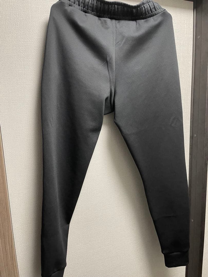 【タッツー】アンダーアーマー ブラックパンツ M 美品！