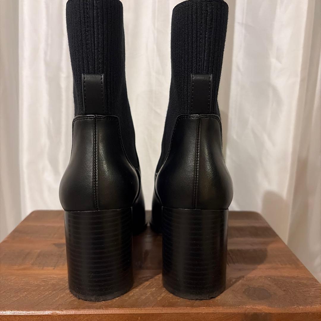 ZARA ファブリックシャフトハイヒールショートブーツ