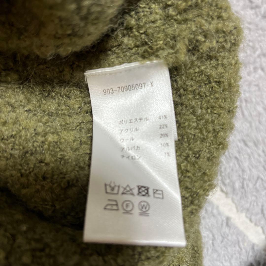 「やわらかに、品よく」アルパカ混のブークレカーディガン　カーキ