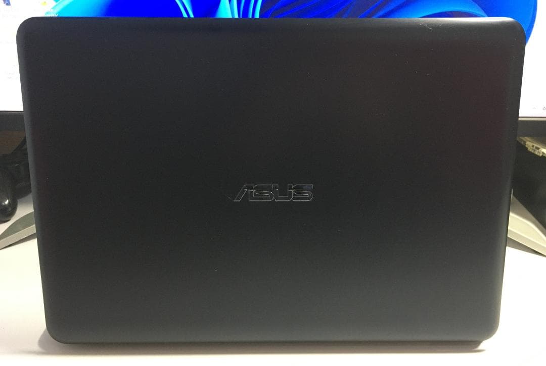 Windowsノート本体 ASUS R417YA-G2019TS Windows11