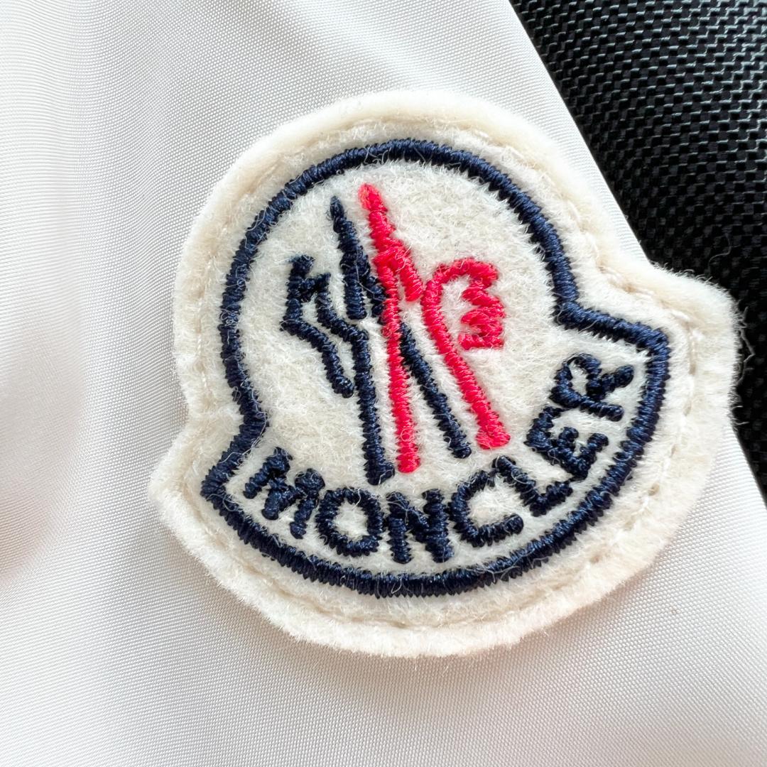 極美品★MONCLER ★ホワイト★撥水★フード付ジャケット