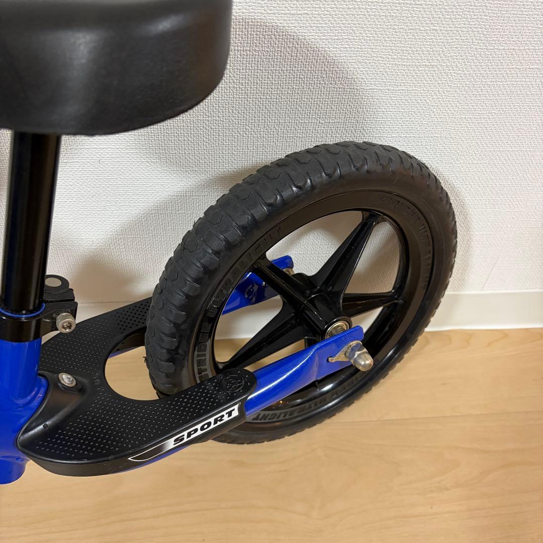 ストライダースポーツモデル　ブルー