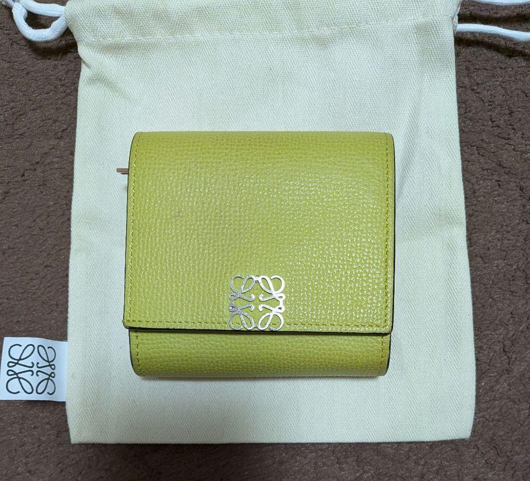 せっつん様。専用☆LOEWEアナグラム 二つ折り財布 ライム
