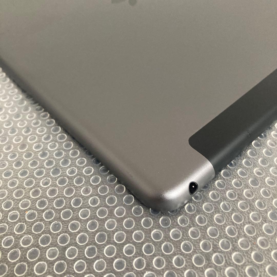 4118 外観美品☆電池最良好☆iPad7 第7世代 32GB SIMフリー☆