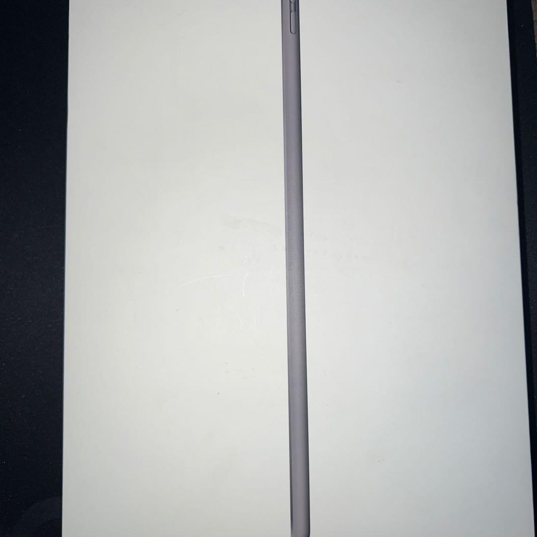 Apple iPad 7世代　Wi-Fi＋セルラーモデル　128GB