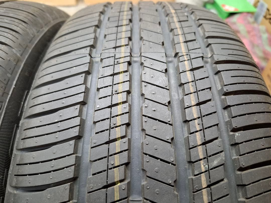 【新車外し】 ファルケン 2025年 225/55R18 タイヤ 4本