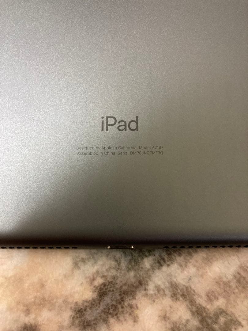 Apple iPad 10.2インチ スペースグレー 本体