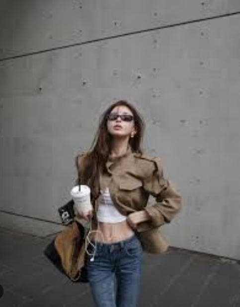 新品 ZARA ループディテールフィットブレザー ライトカーキ S