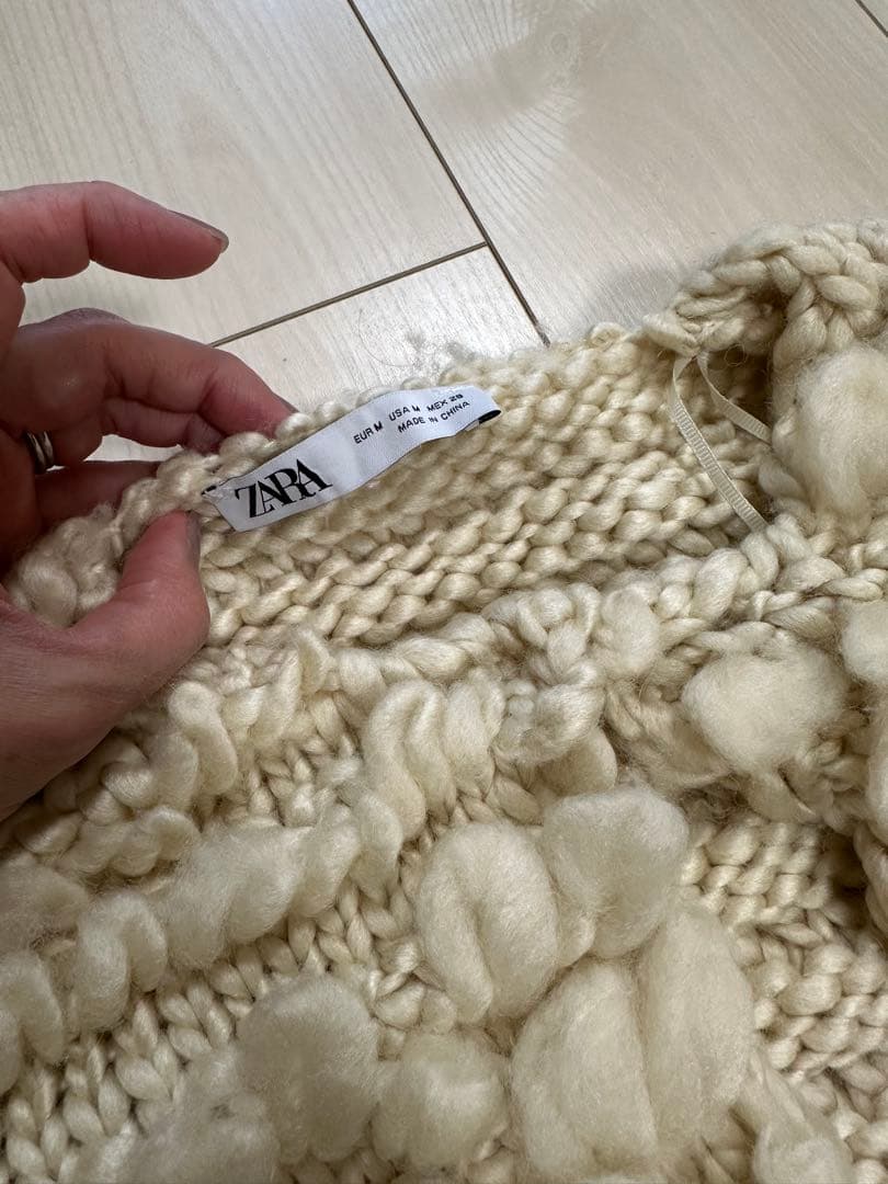 ZARA テクスチャーニットカーディガン アイボリー