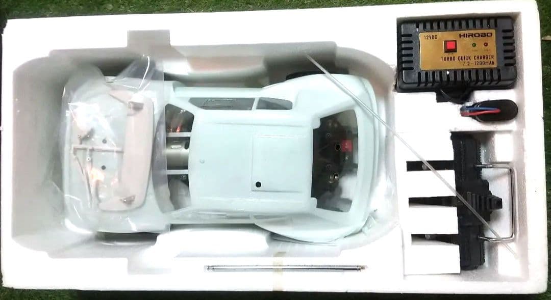 ひ*ち様 未使用■ヒロボー製品■FTスケールラリー4駆プジョー205ターボ16グ