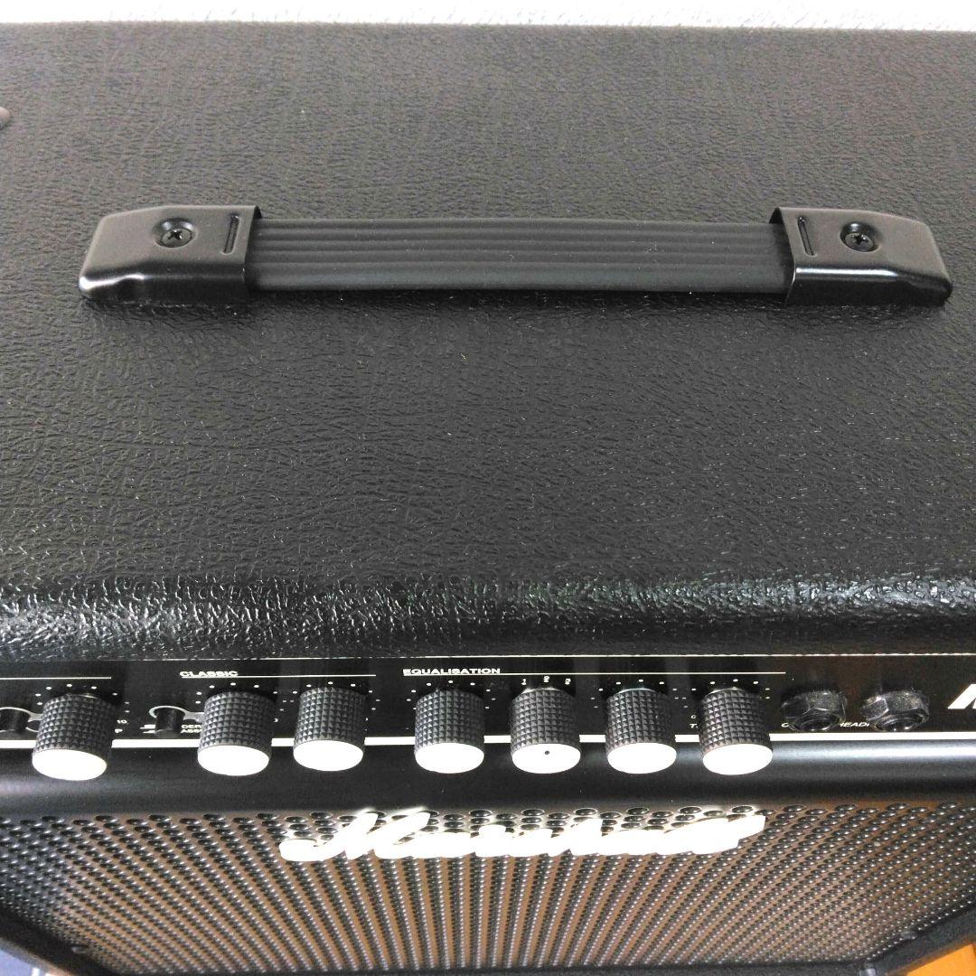 Marshall MB 30 ベース用アンプ