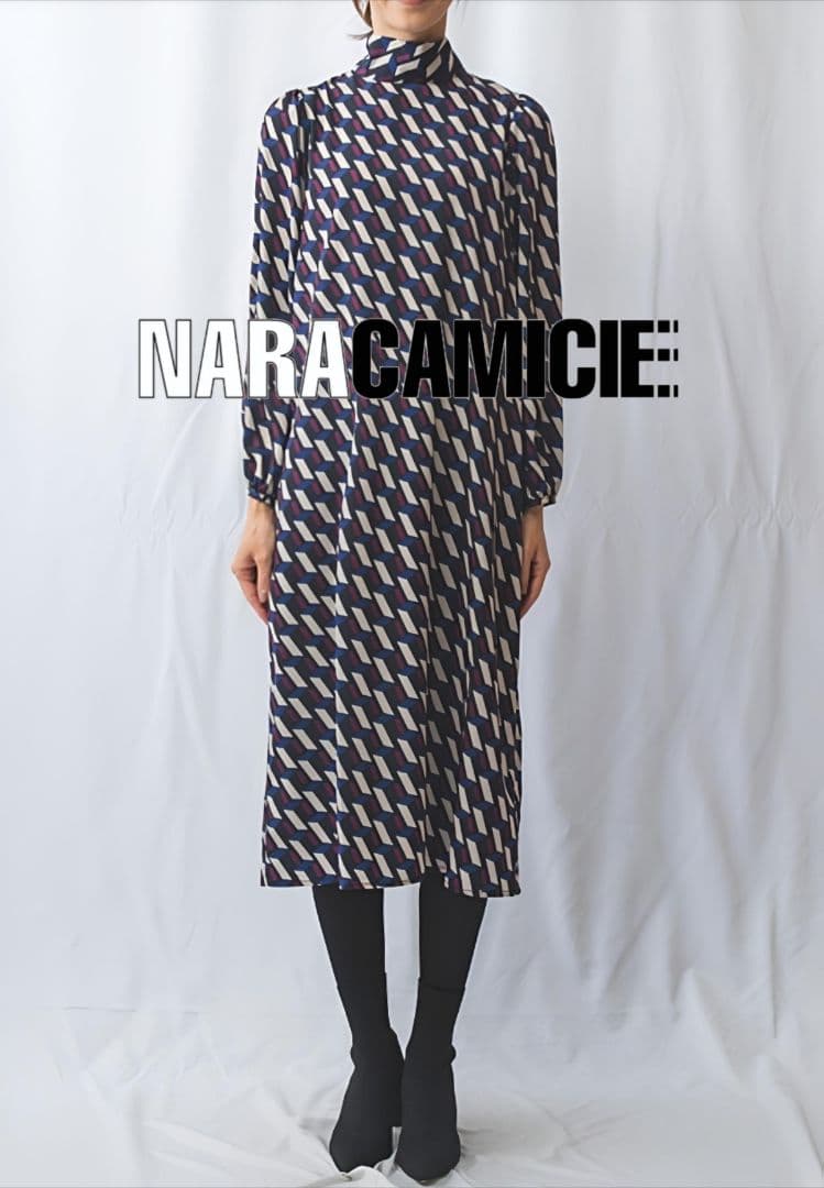 【新品タグ付25300円】ナラカミーチェ♦完売✨幾何柄2WAYワンピース