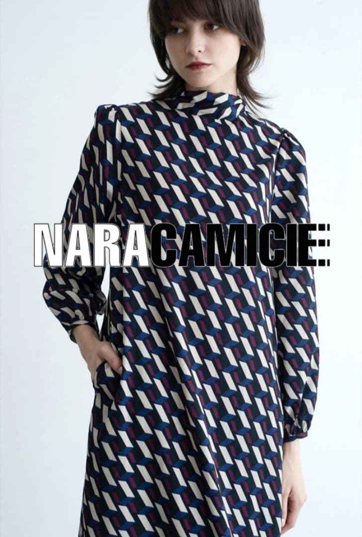 【新品タグ付25300円】ナラカミーチェ♦完売✨幾何柄2WAYワンピース